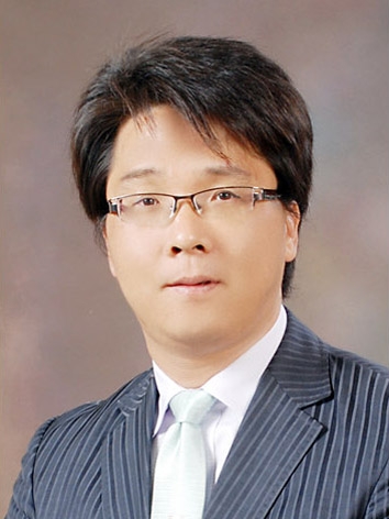 세무전문대학원장 정지선 교수